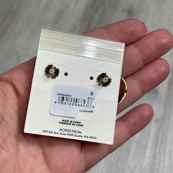 NWT Open Edit Gold Round Textured Earrings - Picture 3 of 3